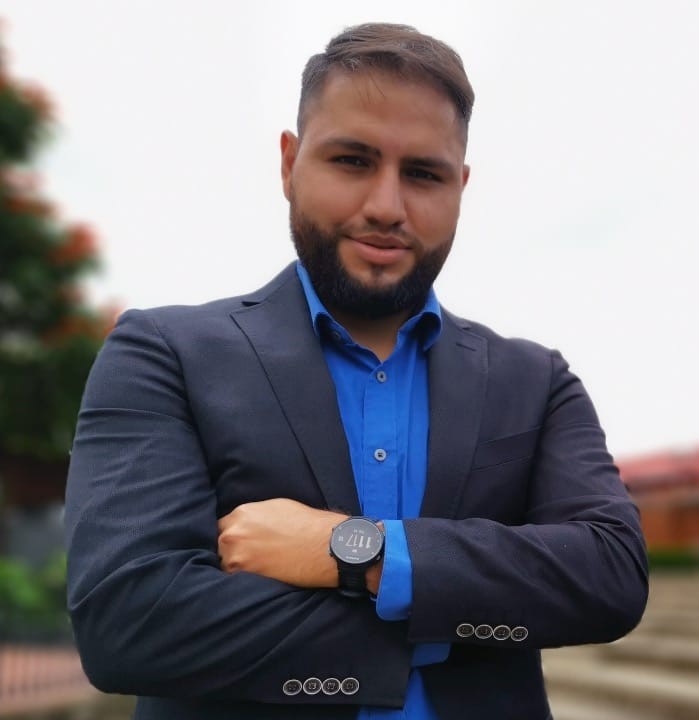 Lic. Sergio Jara Camacho — Abogado y Notario Público en Costa Rica